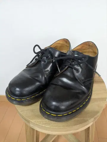 닥터마틴 블랙 3홀 UK6