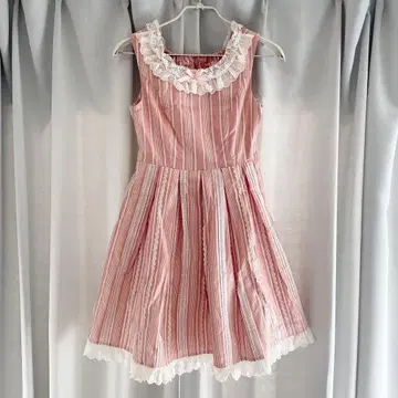 Innocent World 코튼 레이스 스트라이프 오버롤 스커트