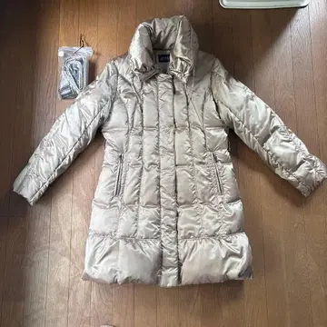 MADAM JOCONDE 베이지 롱 다운 자켓