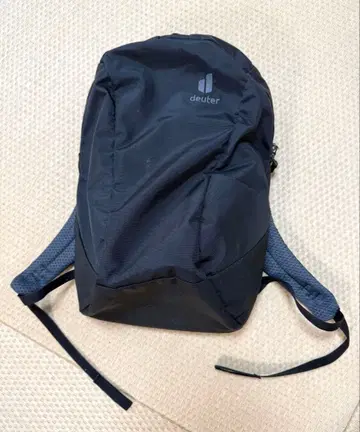 deuter 블랙 백팩