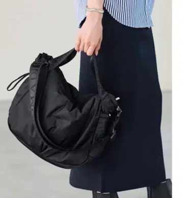 NOMADIS FRAMeWORK BASQUE BOY 숄더백 블랙