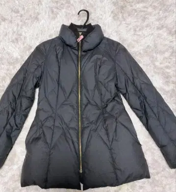 주말 한정 가격 [ 시빌라 Sybilla ] 다이아 퀼팅 다운 코트 M