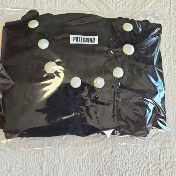 POTERINO 블랙 에이프런 드레스