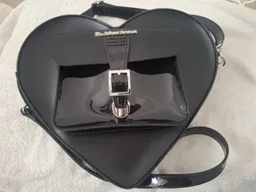 닥터마틴 하트 백