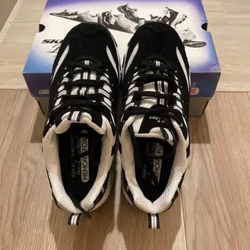 Skechers D'Lites 스니커즈 블랙/화이트