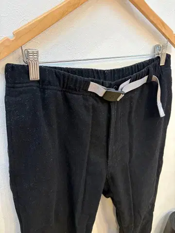 그라미치/나노 유니버스 콜라보 블랙 이지 팬츠