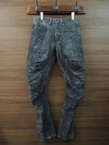 새상품급 시바 SIVA 페인트 안료 코팅 입체 재단 데님 팬츠