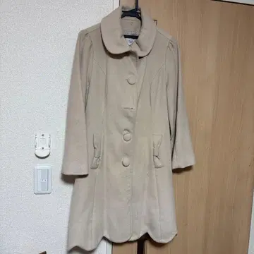 앙크루즈 베이지 롱 코트 버튼 포함