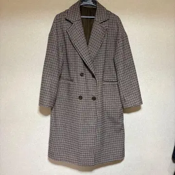 체크 무늬 더블 브레스트 코트