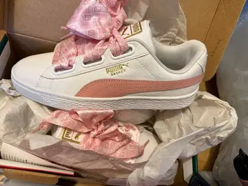 미사용 Puma 스니커즈 화이트/핑크