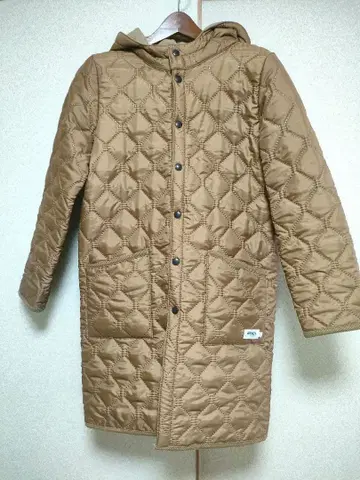 ARMEN 퀼팅 리버서블 후드 부착 롱 코트 1