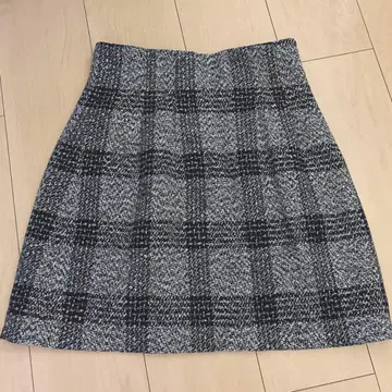 COCODEAL 트위드 체크 소재 미니 스커트