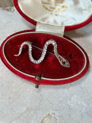 티롤리안 빈티지 스네이크 모티브 브로치 실버