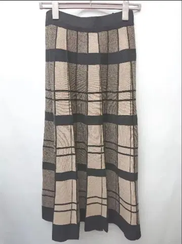 내추럴 꾸뛰르 니트 스커트