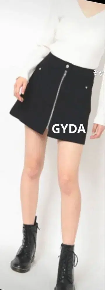 GYDA 블랙 지퍼 미니 스커트