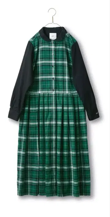 써니클라우드 feat. bonpon pon의 상록 체크 원피스