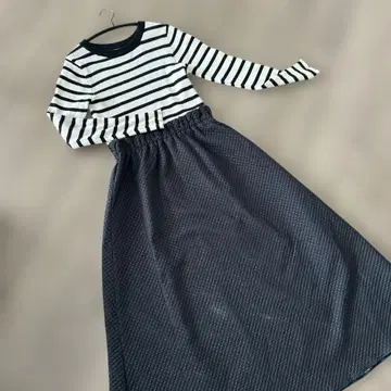 새상품급! 보더 블랙 원피스 셀럽 니트