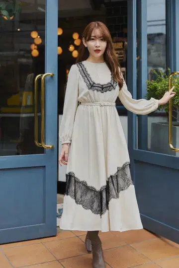 Herlipto Rosaline Lace Trimmed Dress