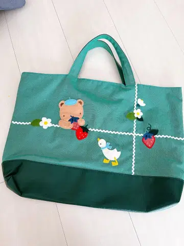 파밀리아 레어 딸기 파미짱 토트백 새상품급