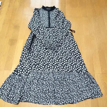 haco! 꽃무늬 플레어 원피스 XL 사이즈