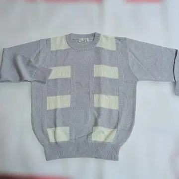 Weekend Stranger 그레이 화이트 스웨터 M