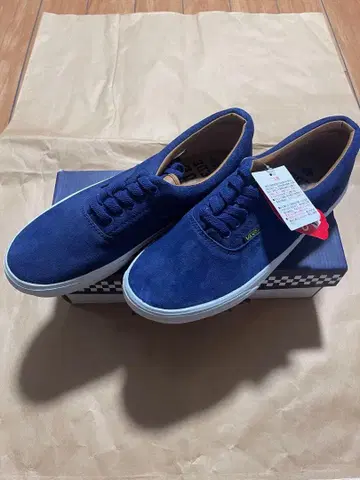 미사용품 VANS ERA 네이비 스웨이드 스니커즈