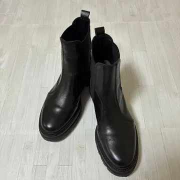 ENESS 사이드 고어 부츠 (블랙)