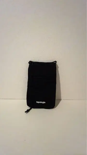 topologie 블랙 숄더백 사코슈
