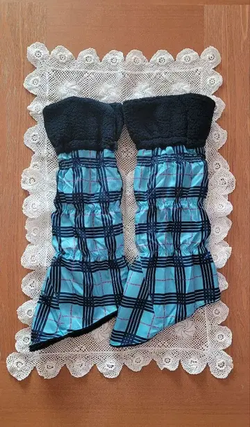 비바하트 [새상품급] 파랑과 블랙의 체크 무늬 레그 워머