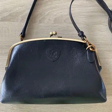 베리즈 요크 이탈리아 가죽 블랙 가마구치 숄더