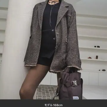 AIC 비대칭 트위드 테일러드 자켓