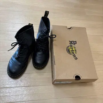 Dr.Martens 부츠
