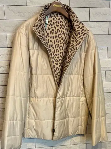 KOF KRIZIA 리버서블 (베이지 레오파드 무늬) 자켓