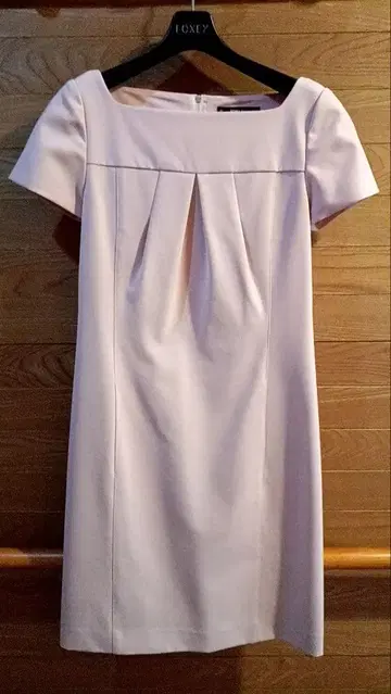 폭시 뉴욕 반팔 원피스 38 사이즈 (핑크)