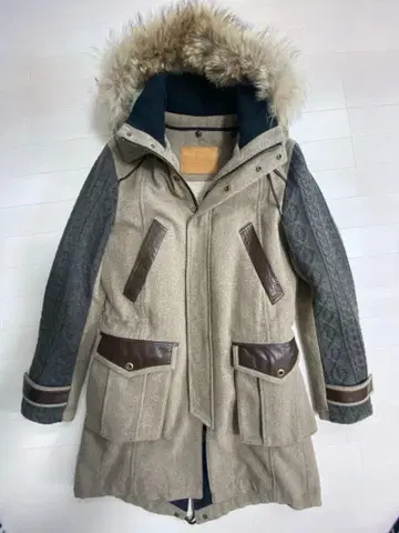 정가 8만 정도 5351 풀옴 오일컷 도비 모즈 코트 사이즈 3