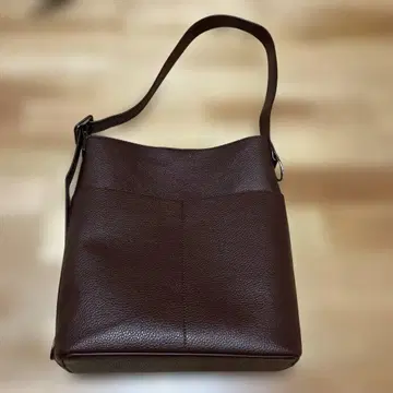 Discoat 숄더백 싸개 버클 원 핸들 숄더백