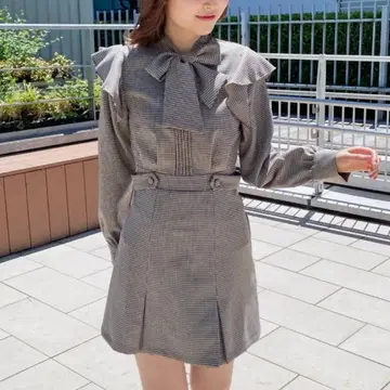 cheek 티크 보타이 미니 원피스