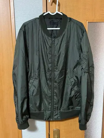 올리브 그린 MA-1 자켓