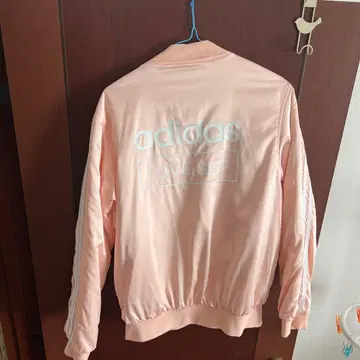 adidas 꽃무늬 봄버 자켓 핑크