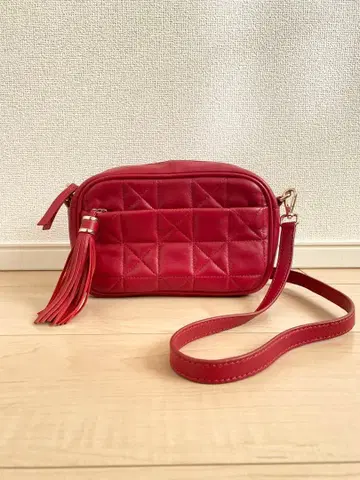 [미사용 새상품 천연 가죽] ZARA 자라 퀼팅 숄더백 프린지 빨간색