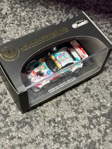 하츠네 미쿠 GOODSMILE BMW Z4 2011 시리즈 우승 Ver.