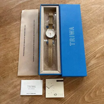 TRIWA 쿼츠 손목시계 화이트/골드