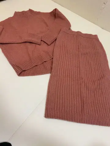 [ 컨디션 최상 ] JUSGLITTEY 니트 셋업