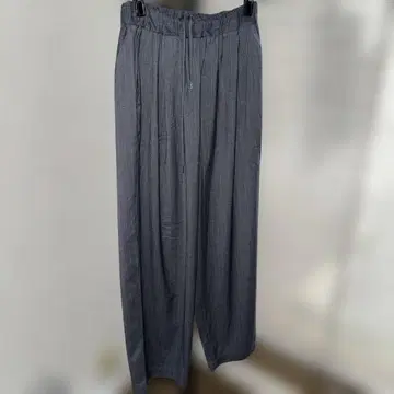 스트라이프 그레이 와이드 팬츠