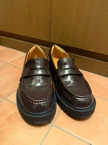 다크 브라운 로퍼 UNIQLO C