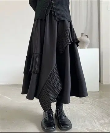 chuclla 비대칭 플레어 스커트 미사용 새상품