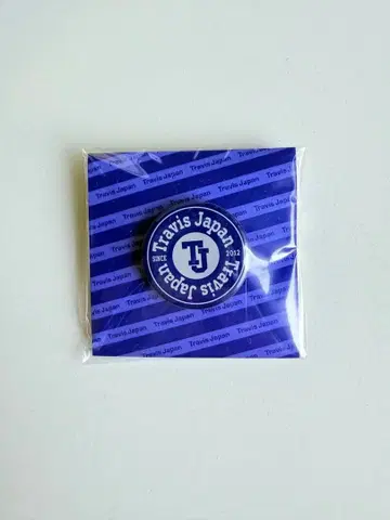 Travis Japan 트라자 핀 배지