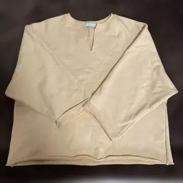 오렌지 V넥 긴팔 맨투맨