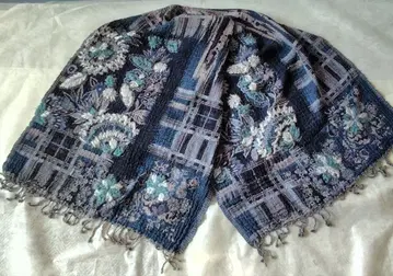 꽃무늬 자수 네이비 계열 대형 스톨