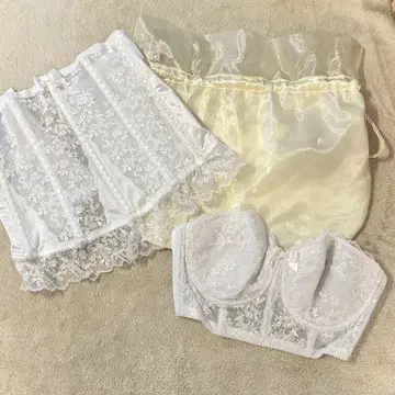 화이트 브라 & 거들 세트